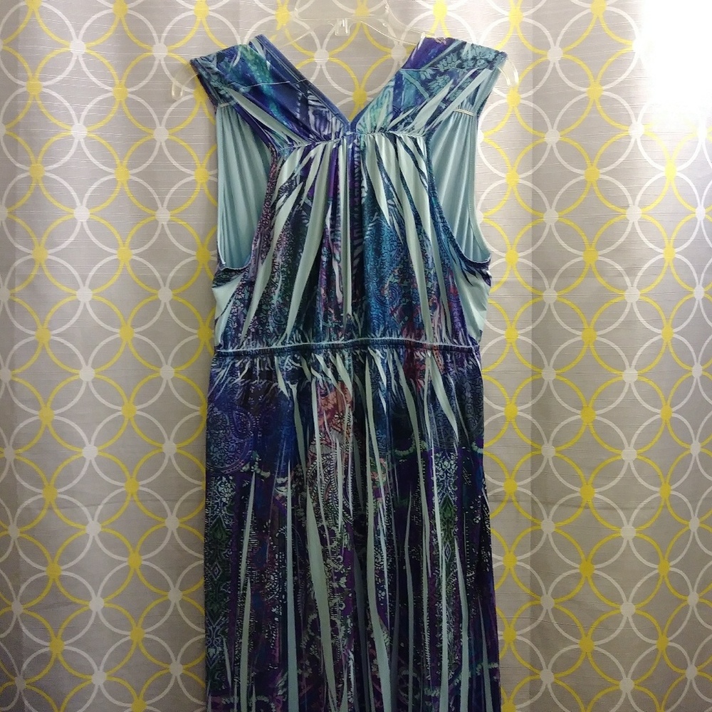 Nice Sundress - Picture 2 of 2